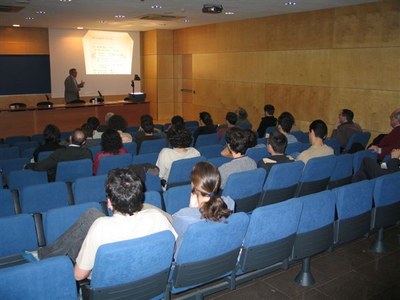 050406_conferencia_elizalde_1.jpg