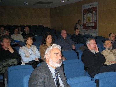 060222_conferencia_parra_0.jpg