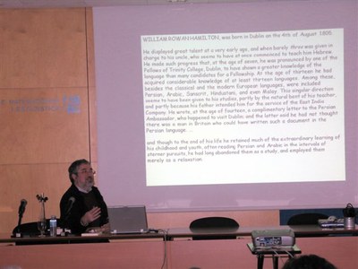 060222_conferencia_parra_2.jpg