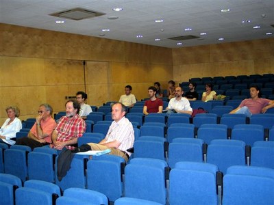 070524_conferencia_below_1.jpg