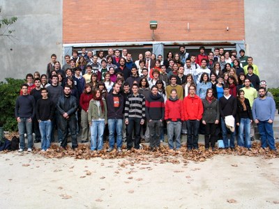 081113_grup_mates_hr.jpg