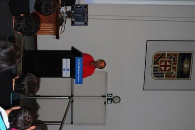 Lectura de l'acta i inici del lliurament de premis a càrrec de Pedro Delicado, secretari del jurat