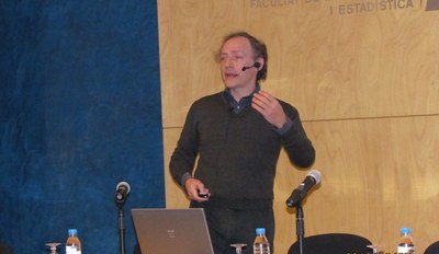 Primera ponència a càrrec de Pere Puig, Director del Departament de Matemàtiques de la UAB
