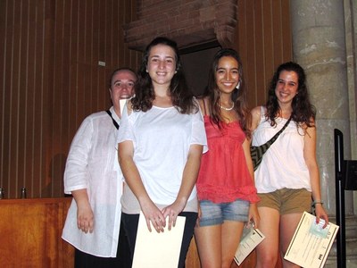 Menció categoria Batillerat al treball: És fàcil aconseguir una bona bombolla d'aigua de sabó? del Col·legi Bon Salvador de Sant Feliu de Llobregat