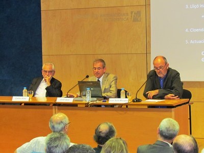 La mesa de benvinguda de l'acte inaugural de l'Any Lagrange