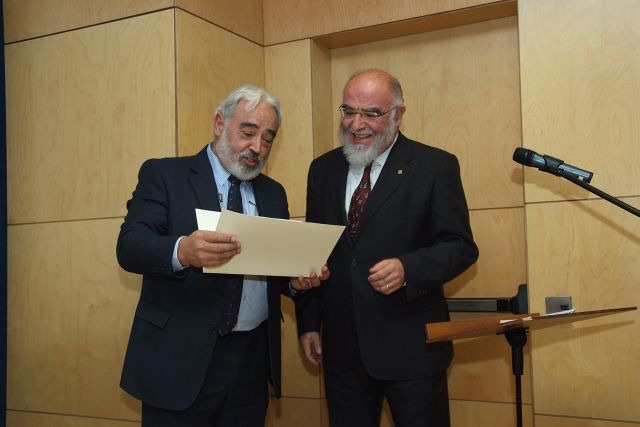 081114_magister_honoris_causa_jaume_pages_4.JPG