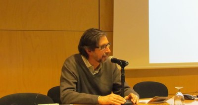 Presentació del tercer ponent a càrrec de Jordi Ocaña, director de la Summer School de l'FME