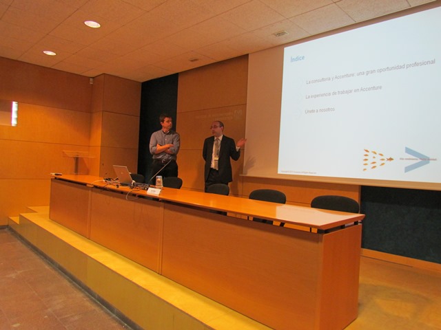 Presentació de Franz Naseiro i Alberto Barroso d'Accenture