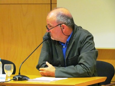 Joan Solà-Morales, professor de Matemàtiques i president de la Societat Catalana de Matemàtiques presenta el ponent