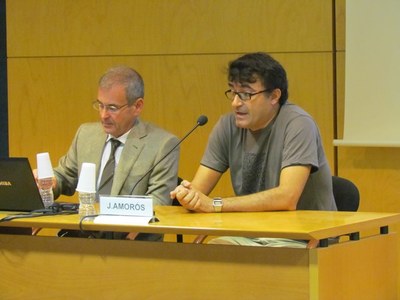 El professor Jaume Amorós presenta el ponent de de la lliçó inaugural