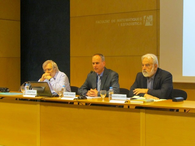 Presentació a càrrec del degà de l'FME, Jaume Franch