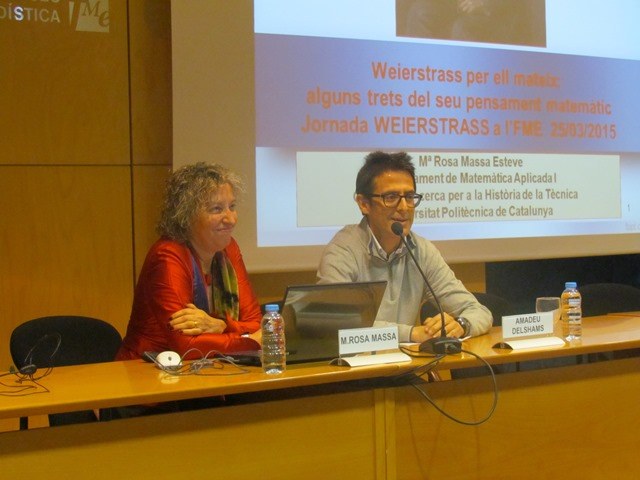 El professor Amadeu Delshams presenta la professora M. Rosa Massa