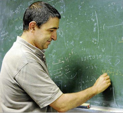 "Aprendre matemàtiques és aprendre a pensar, una habilitat molt útil a la vida", Enric Ventura, professor de l'FME-UPC entrevistat al diari Regió7 de Manresa.