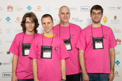 Nou èxit dels representants UPC en el concurs mundial 'International Collegiate Programming Contest'