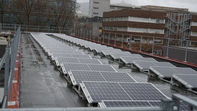 Visita a la planta fotovoltaica de l'FME